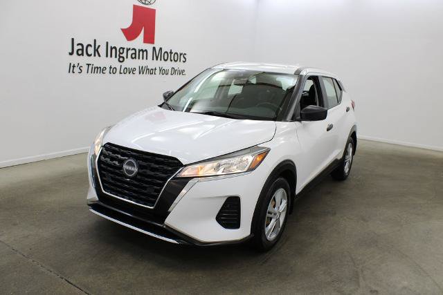 Certified 2023 Nissan Kicks S FWD image 2