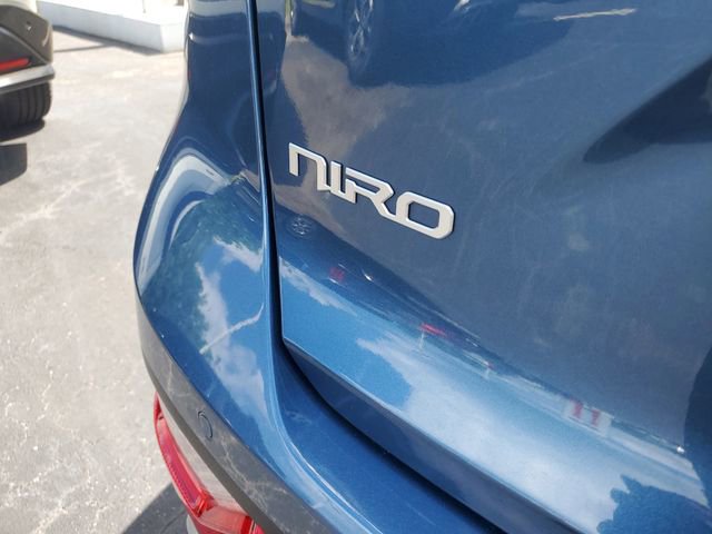 Used 2023 Kia Niro EX FWD image 7