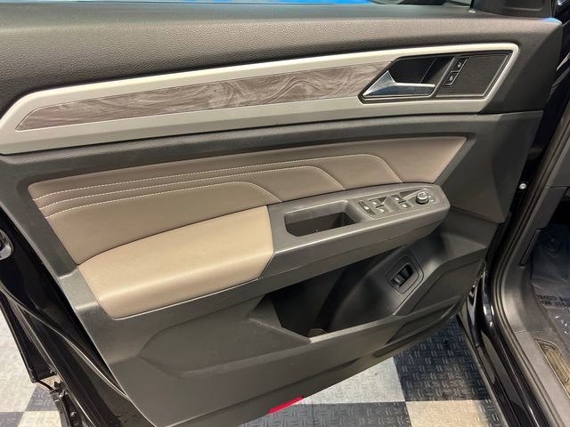 Used 2021 Volkswagen Atlas Cross Sport SE FWD image 8