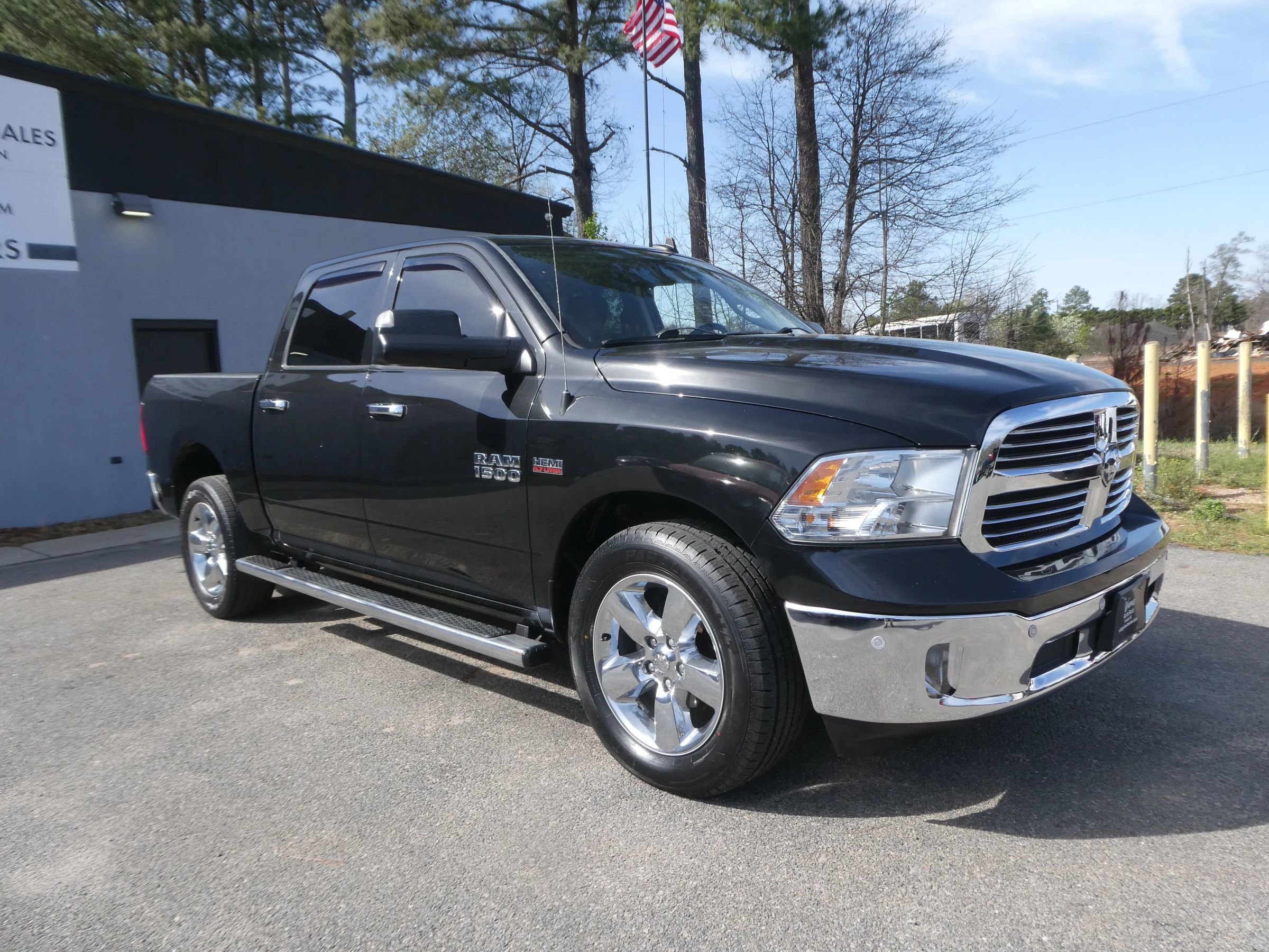Used 2018 RAM 1500 Big Horn image 3