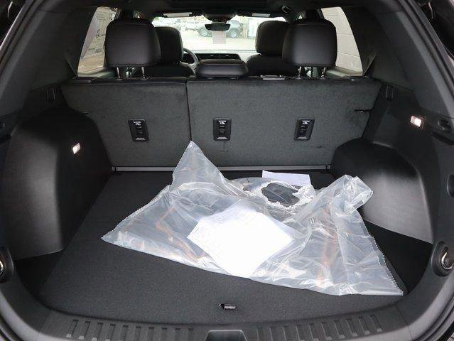 New 2026 GMC Terrain AT4 w/ Convenience Package III image 9
