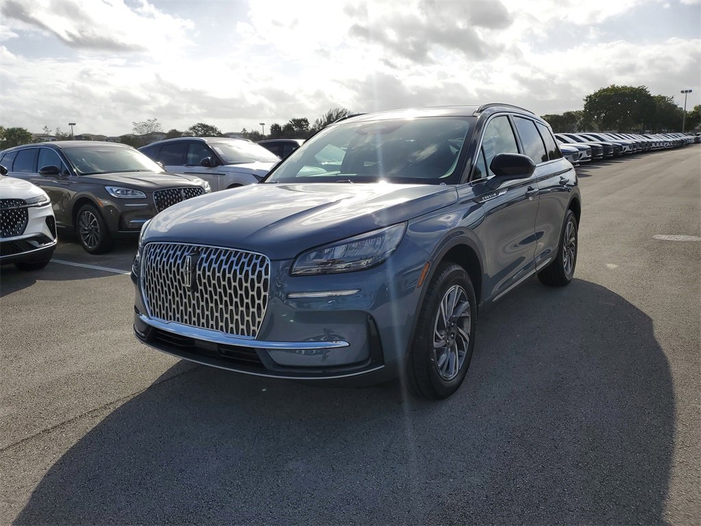 New 2026 Lincoln Corsair Premiere image 2