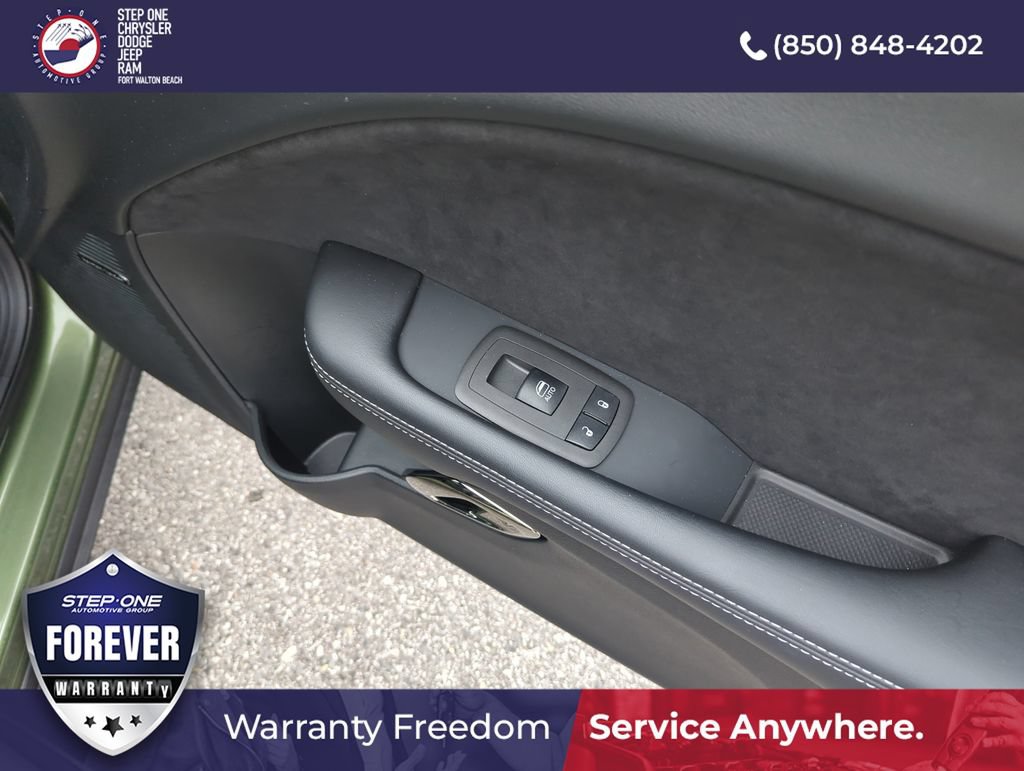 Used 2022 Dodge Challenger SRT Hellcat RWD image 24