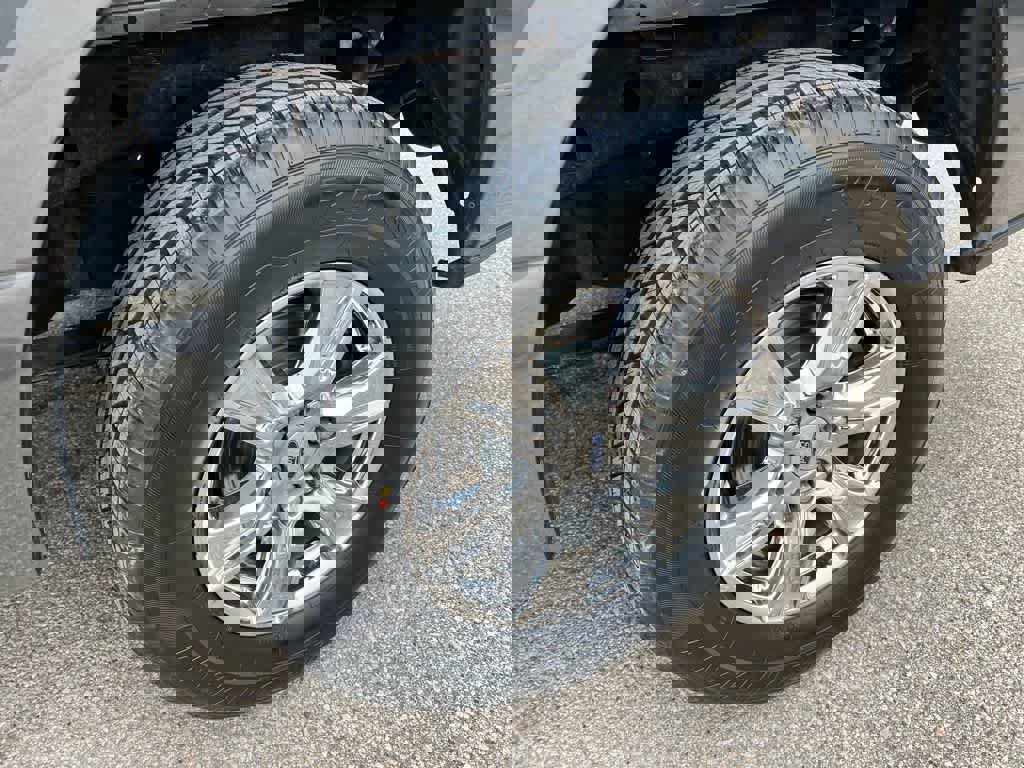 Used 2017 Ford F150 XLT w/ Equipment Group 302A Luxury image 12