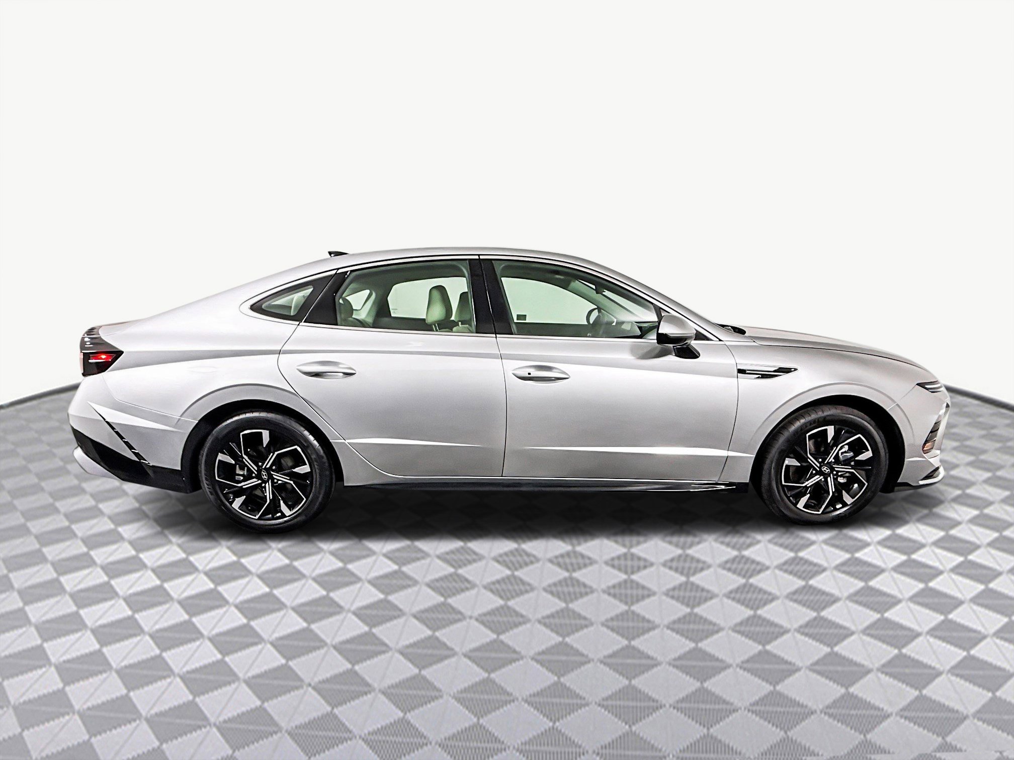 Used 2025 Hyundai Sonata SEL image 11