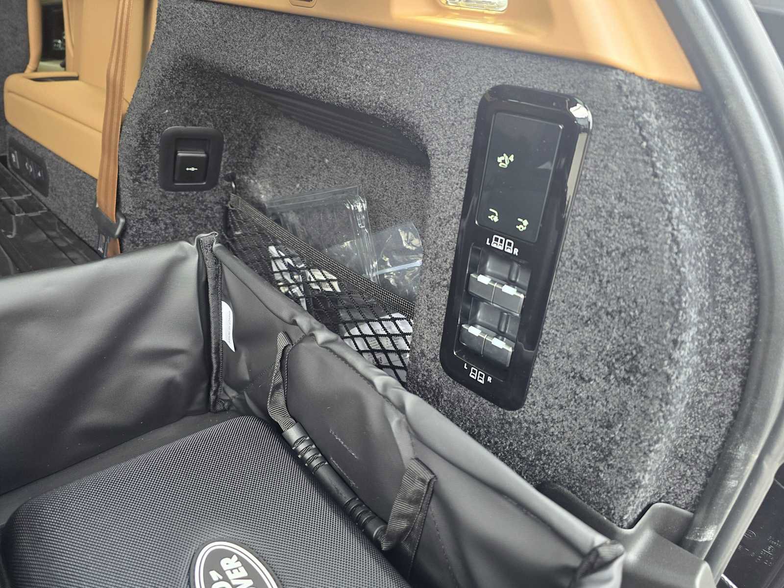 New 2025 Land Rover Range Rover Long Wheelbase SE image 20