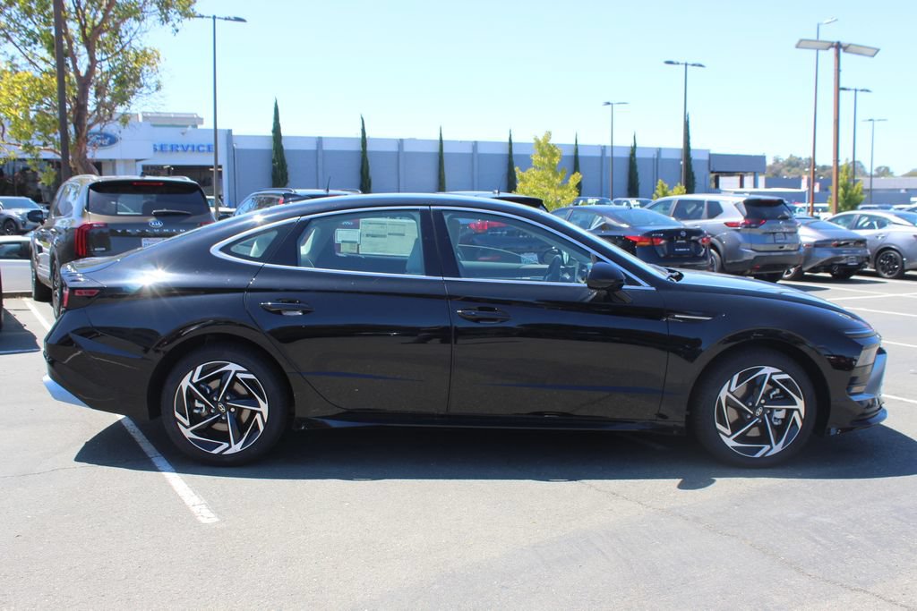 New 2026 Hyundai Sonata SEL FWD image 6