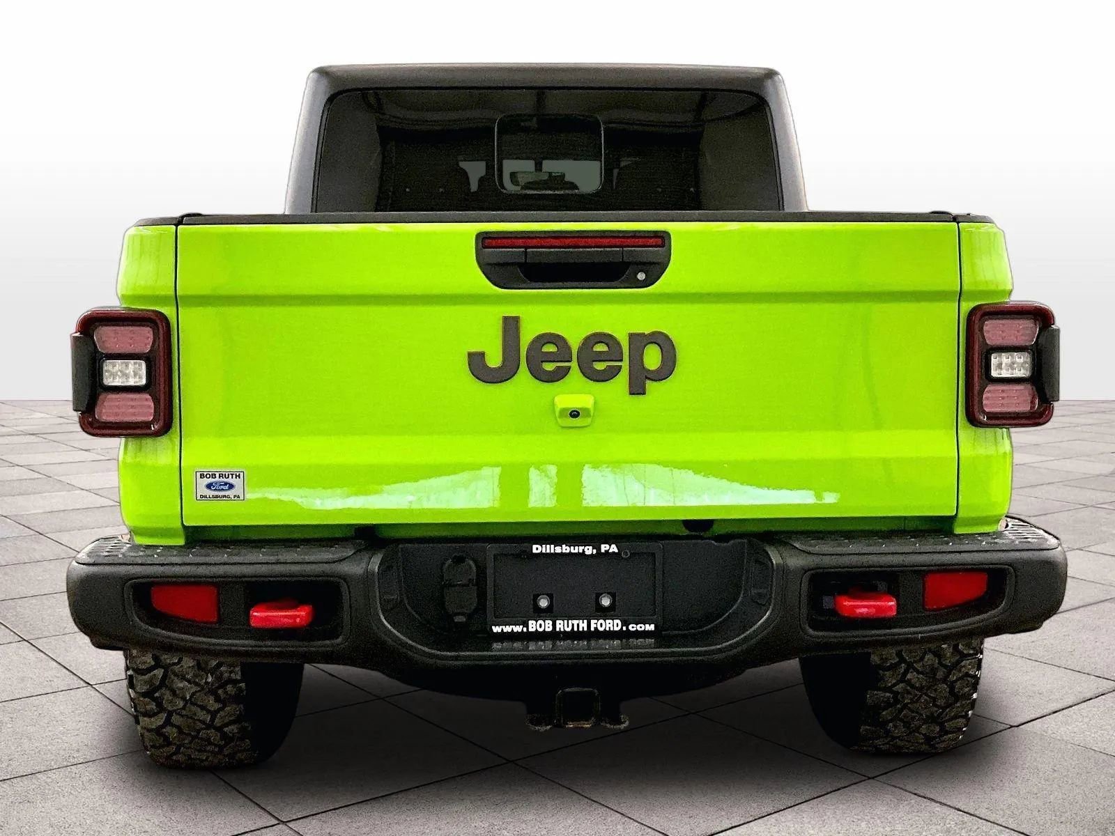 Used 2021 Jeep Gladiator Rubicon w/ Dual Top Group AWD/4WD image 4