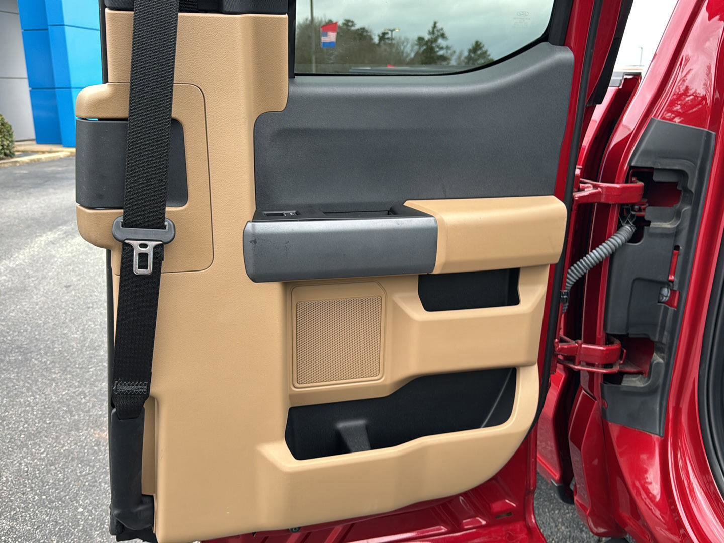 Used 2022 Ford F150 Lariat w/ Equipment Group 502A High image 13