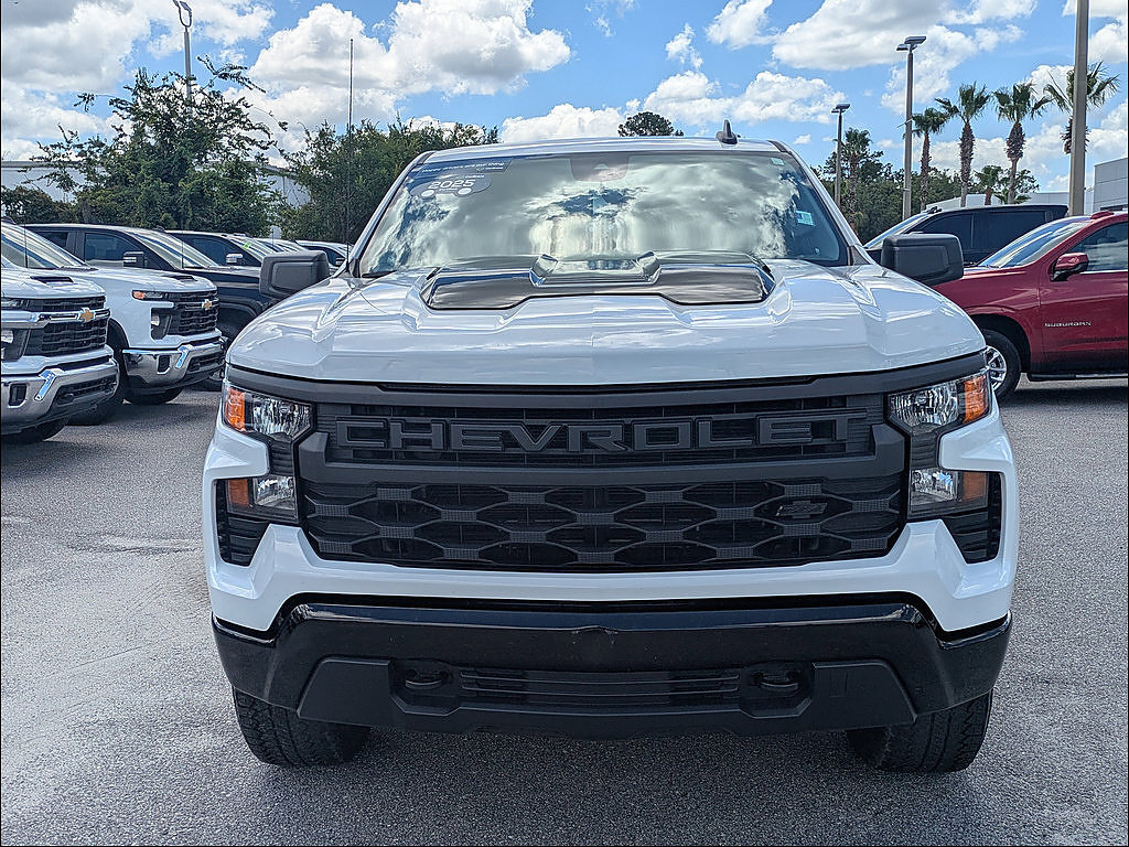 Certified 2025 Chevrolet Silverado 1500 Custom Trail Boss w/ Dark Appearance Package AWD/4WD image 35