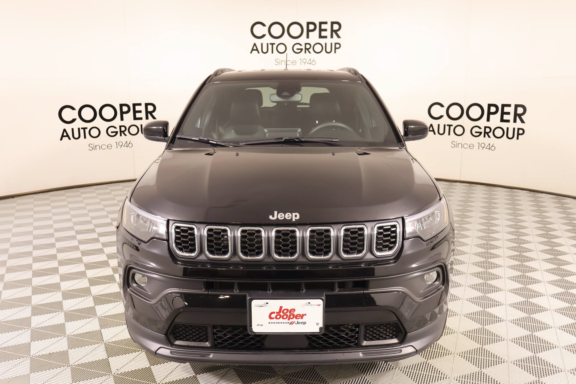 Used 2026 Jeep Compass Latitude AWD/4WD image 8