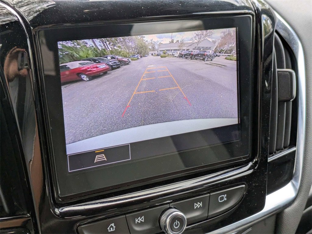 Used 2023 Chevrolet Traverse LT image 22
