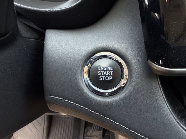 Used 2023 Toyota Highlander Limited FWD image 24