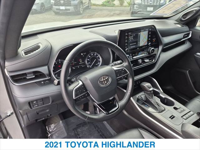 Used 2021 Toyota Highlander XSE FWD image 14