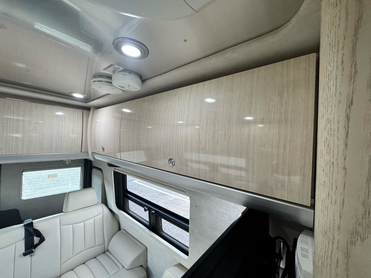 Used 2015 Mercedes-Benz Sprinter 3500 image 37