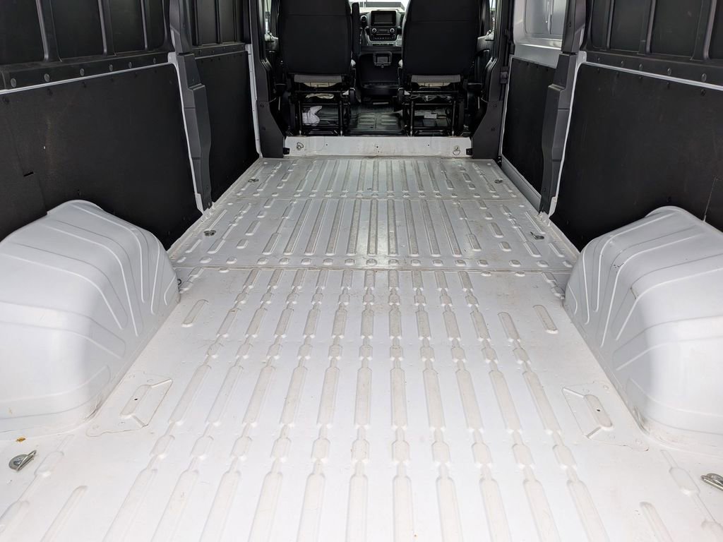Used 2026 RAM ProMaster 2500 w/ Convenience Group FWD image 18