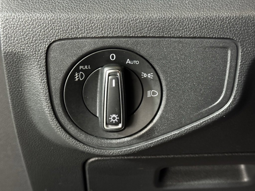 Used 2020 Volkswagen Atlas SE w/ Panoramic Sunroof Package image 21