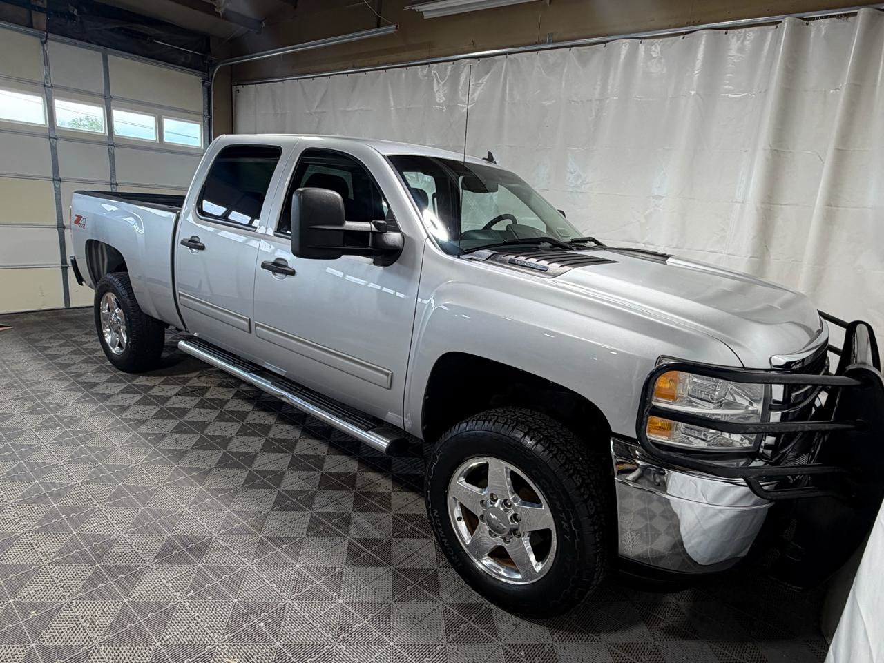 Used 2013 Chevrolet Silverado 2500 LT w/ Convenience Package AWD/4WD image 9
