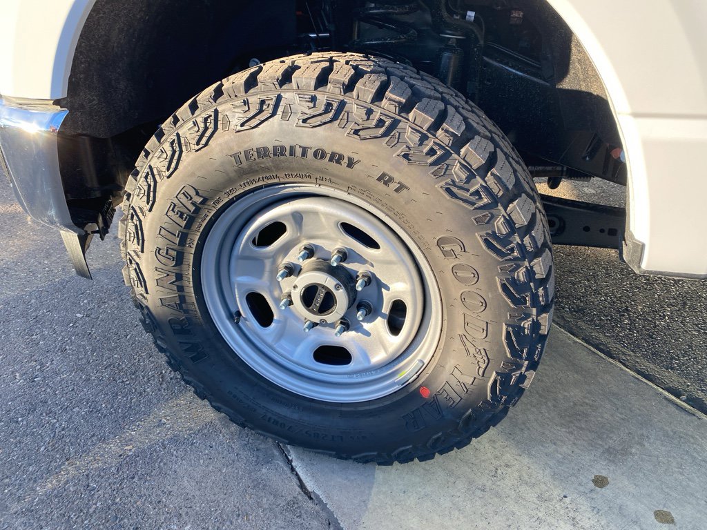 New 2026 Ford F350 XL w/ XL Off-Road Package image 2