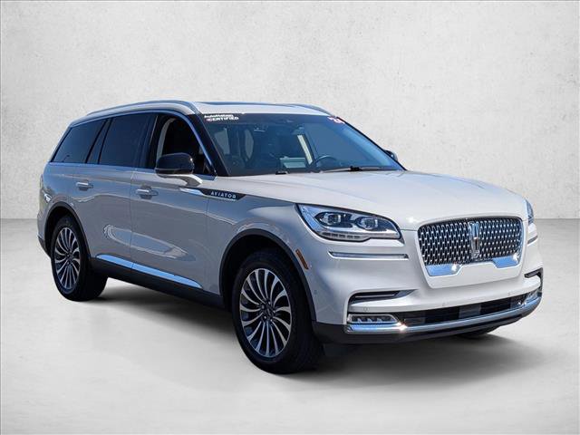 Used 2024 Lincoln Aviator Reserve w/ Equipment Group 201A image 3