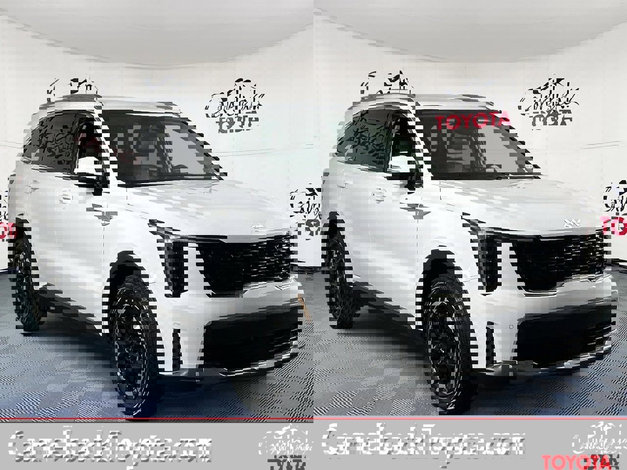 Used 2024 Kia Sorento S image 1