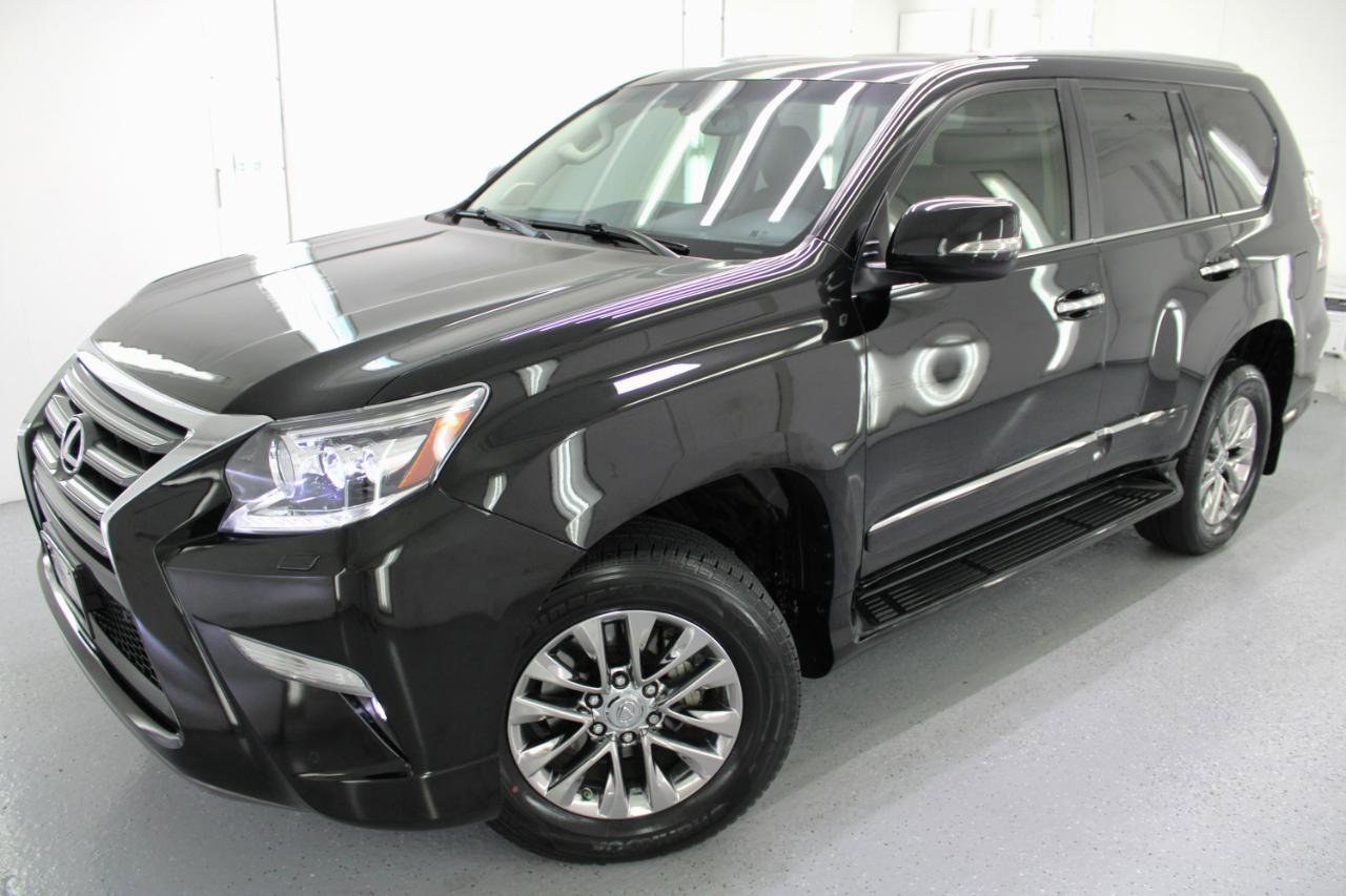 Used 2017 Lexus GX 460 Premium w/ Premium Package image 2