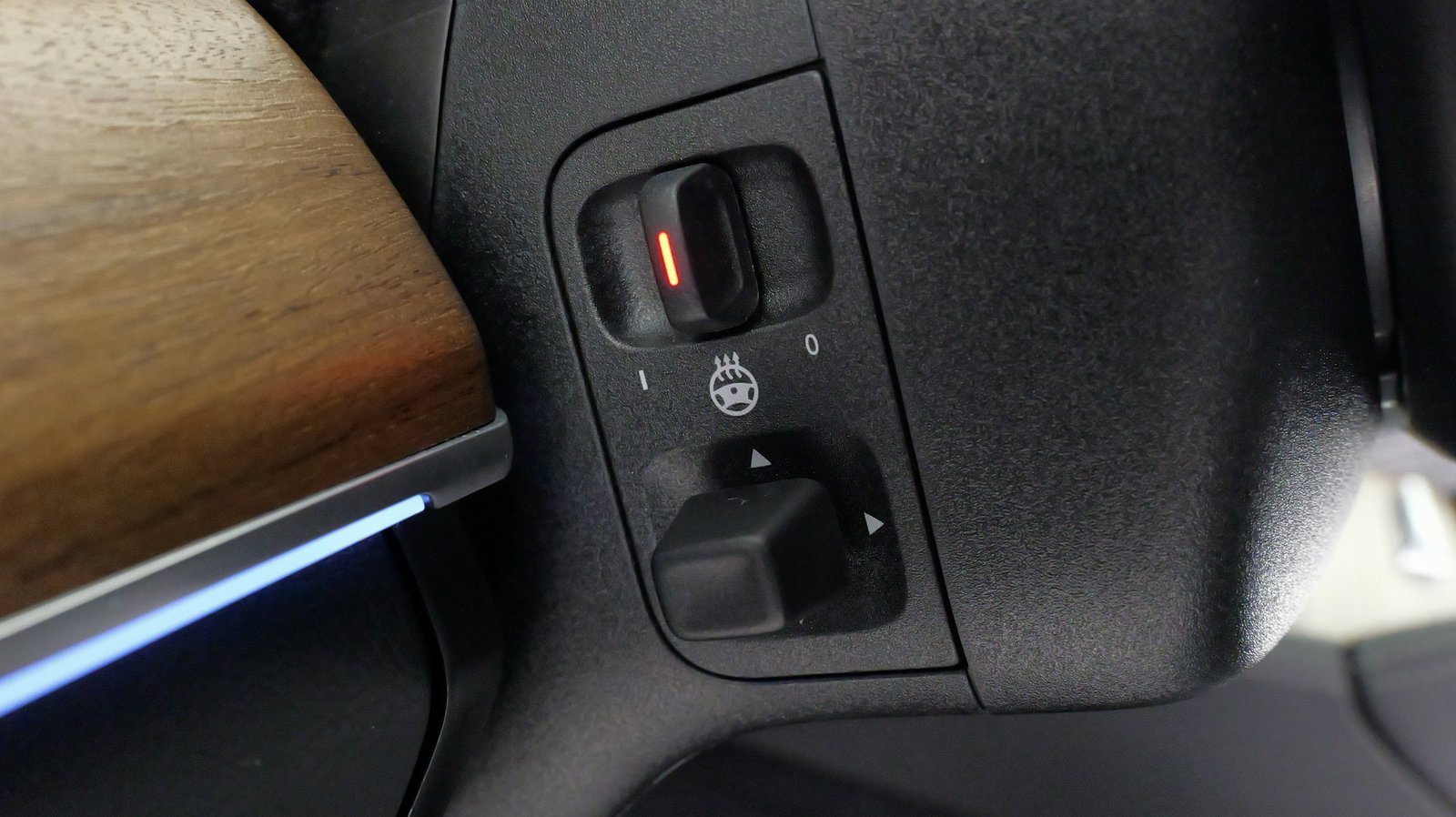 Used 2024 Mercedes-Benz GLS 450 4MATIC w/ AMG Line Exterior image 48