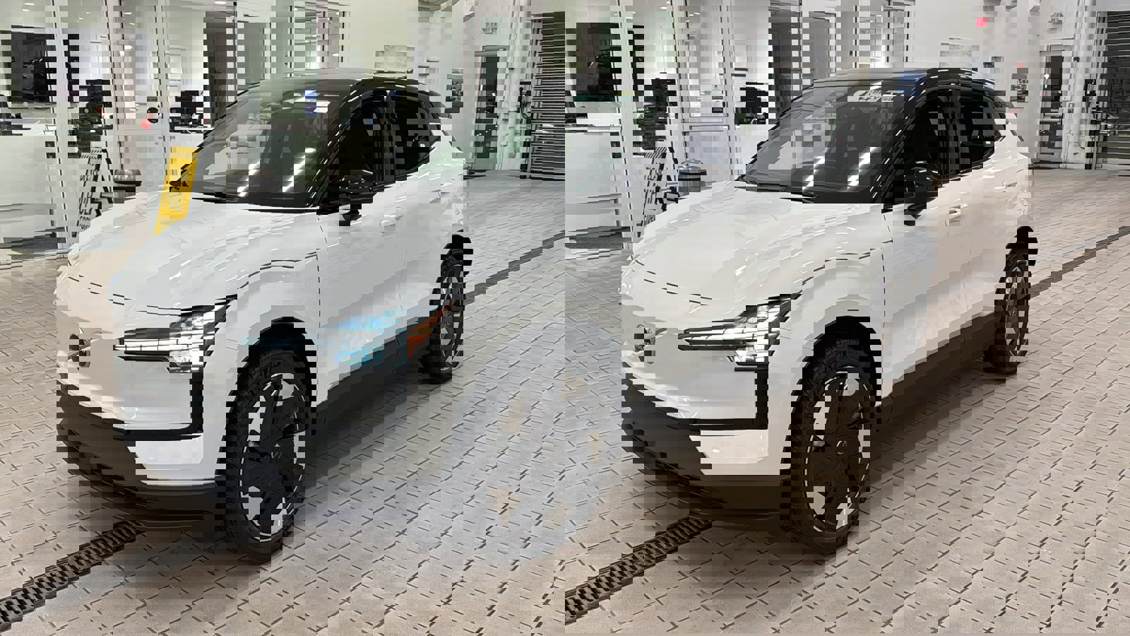 New 2026 Volvo EX30 Plus image 9