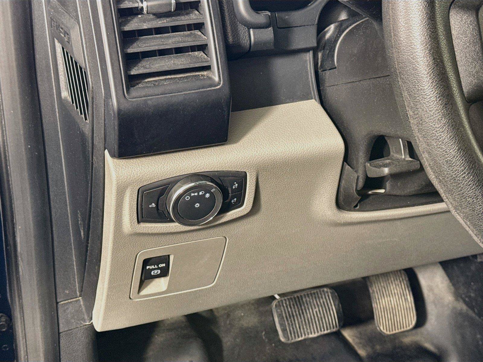 Used 2018 Ford F150 XL w/ Equipment Group 101A Mid AWD/4WD image 4