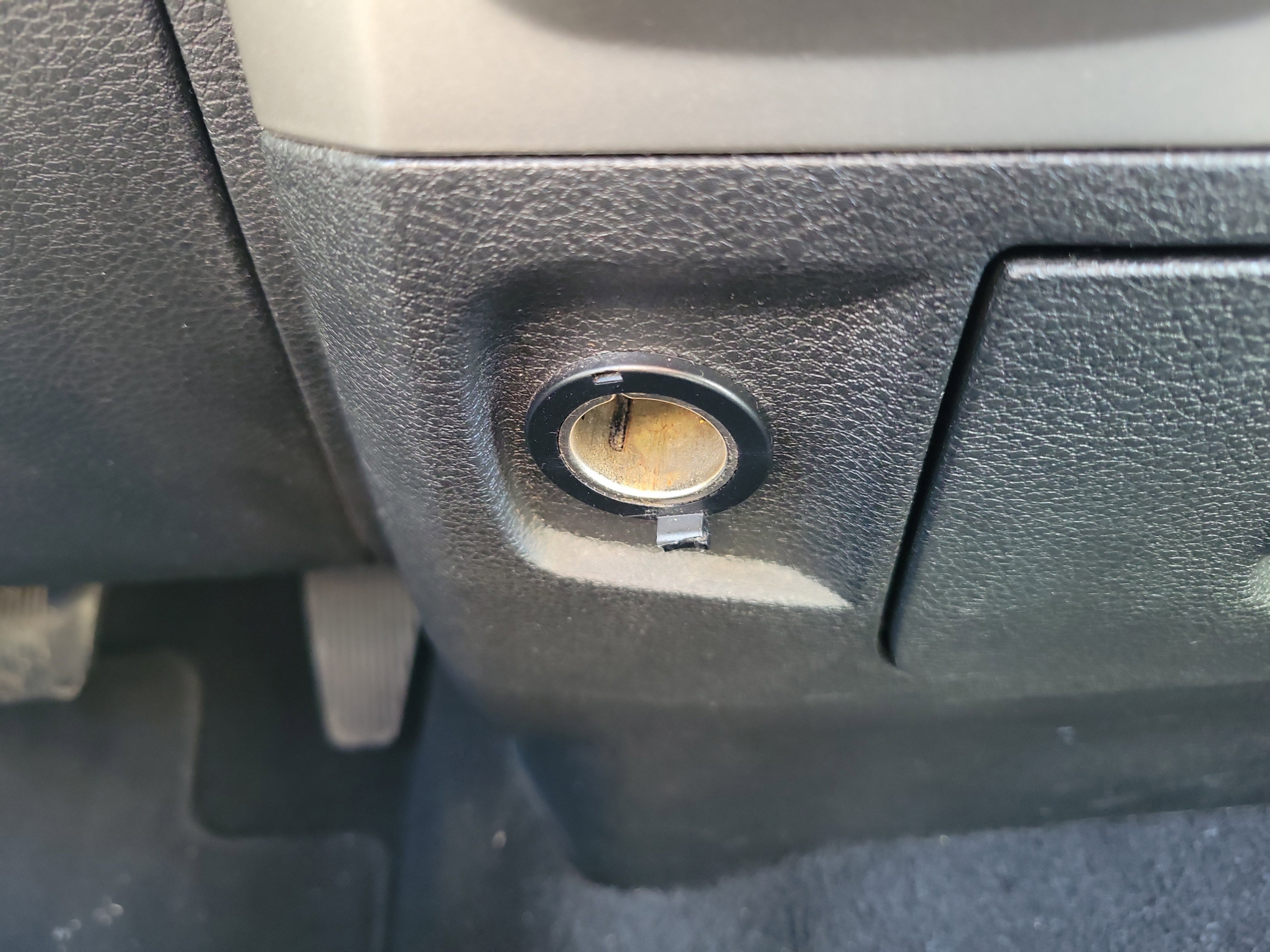 Used 2019 RAM 1500 Classic SLT image 33