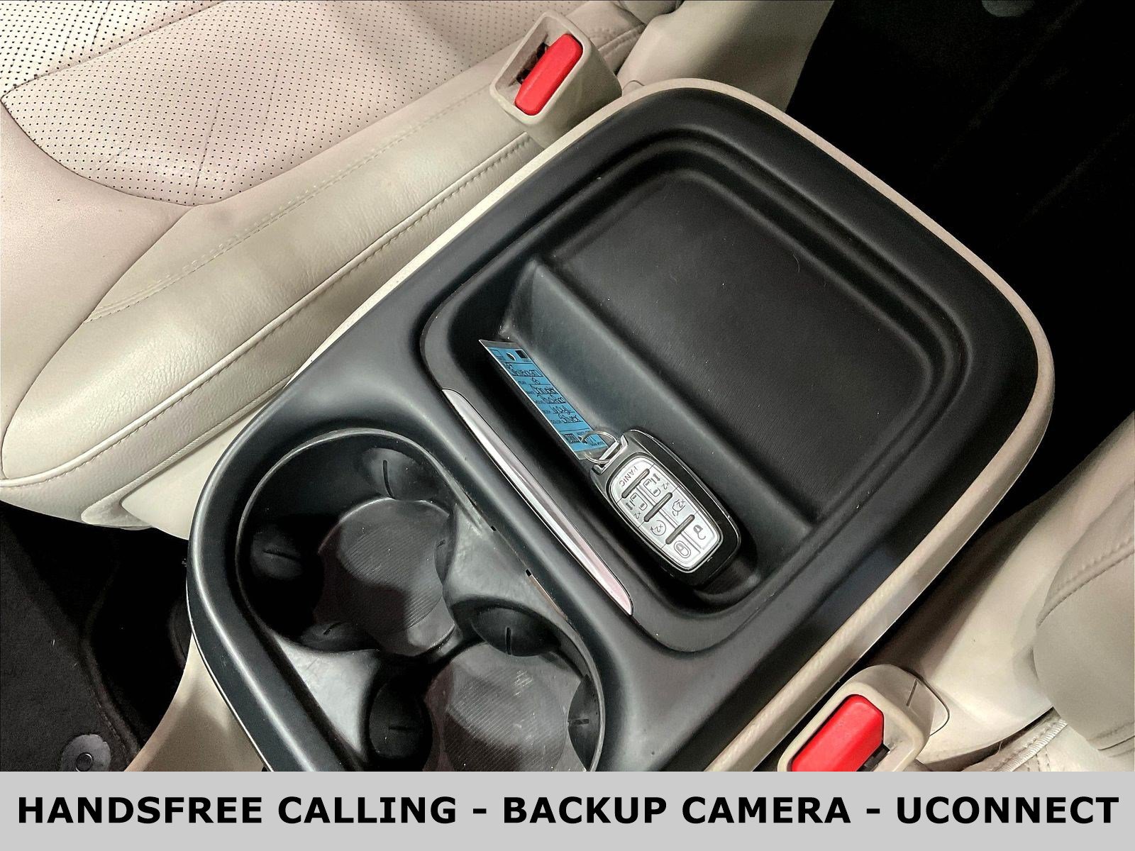 Used 2018 Chrysler Pacifica Touring-L FWD image 35
