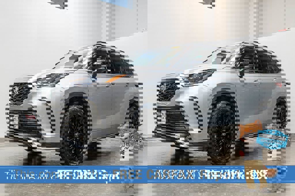 Certified 2025 Toyota Highlander XSE image 2