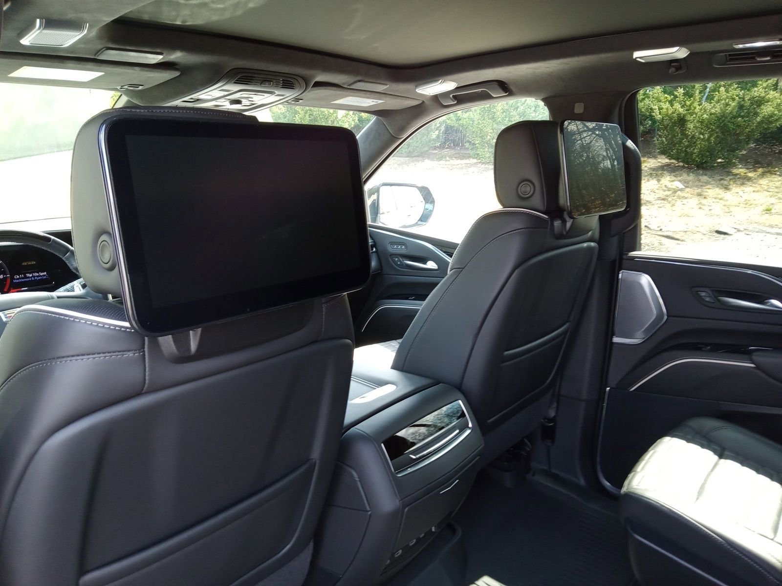 Used 2024 Cadillac Escalade V w/ Heavy-Duty Trailer Package image 26