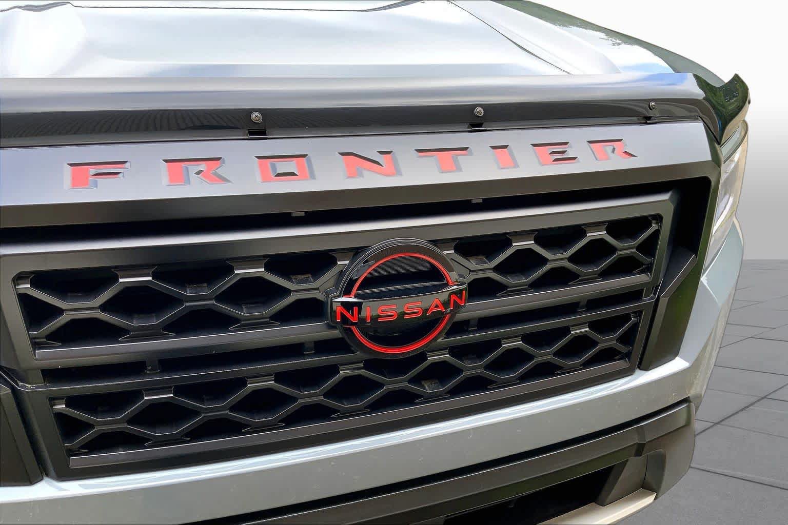 Used 2024 Nissan Frontier PRO-4X w/ Technology Package AWD/4WD image 32