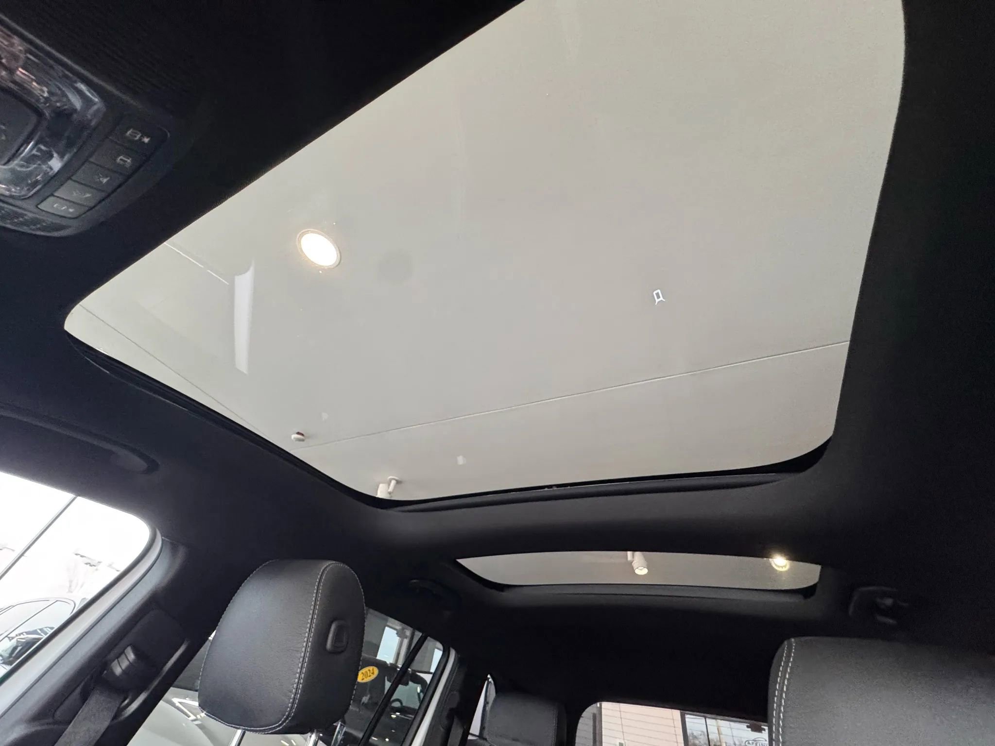 Used 2021 Mercedes-Benz GLB 35 AMG 4MATIC image 39