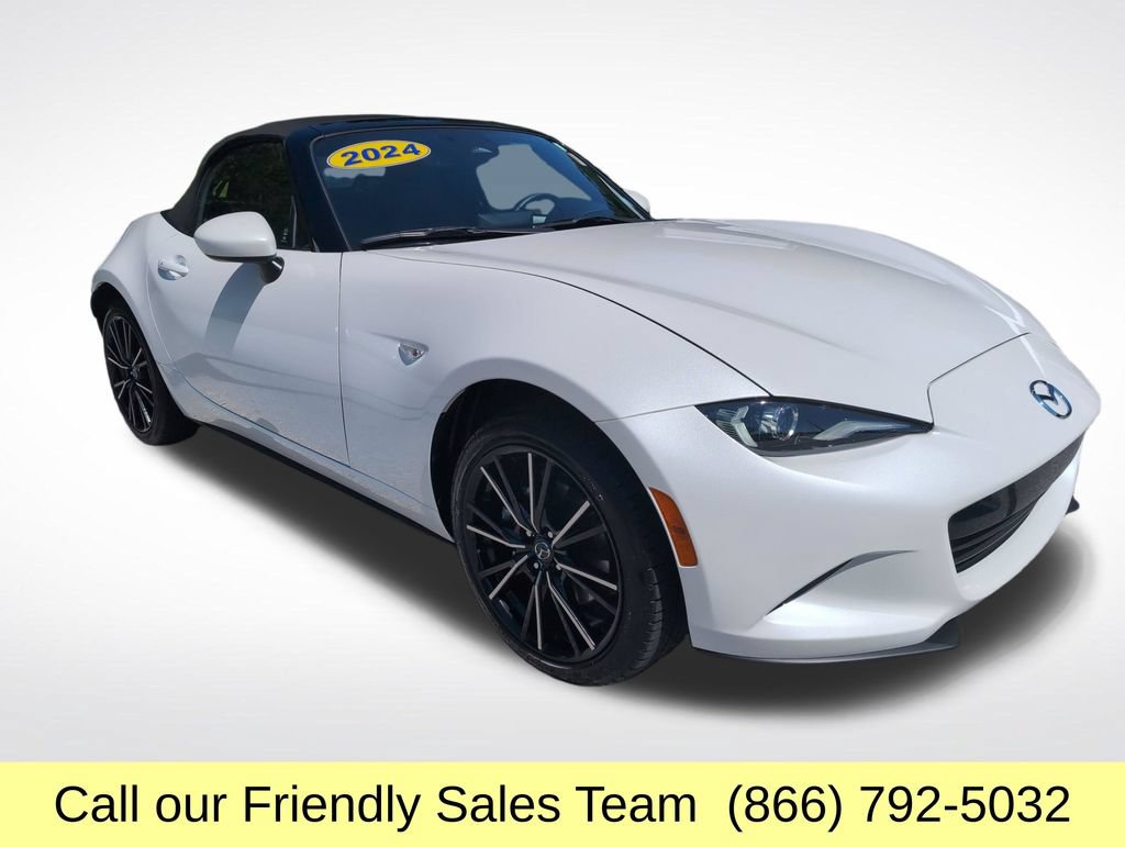 Used 2024 MAZDA MX-5 Miata Grand Touring RWD image 8