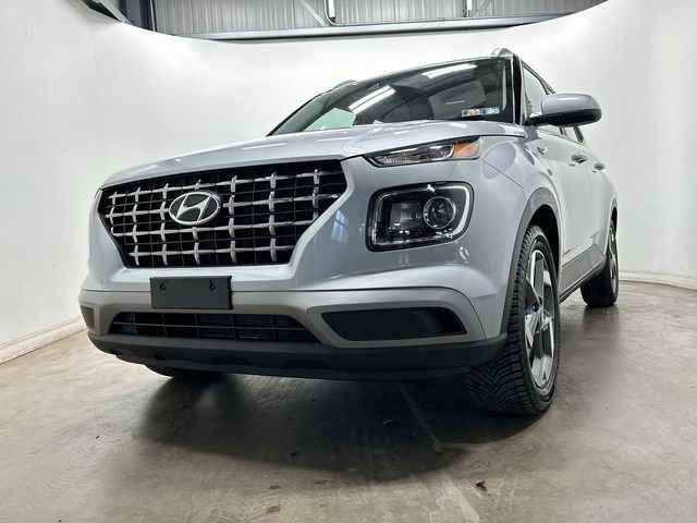 Used 2022 Hyundai Venue SEL w/ Cargo Package image 27