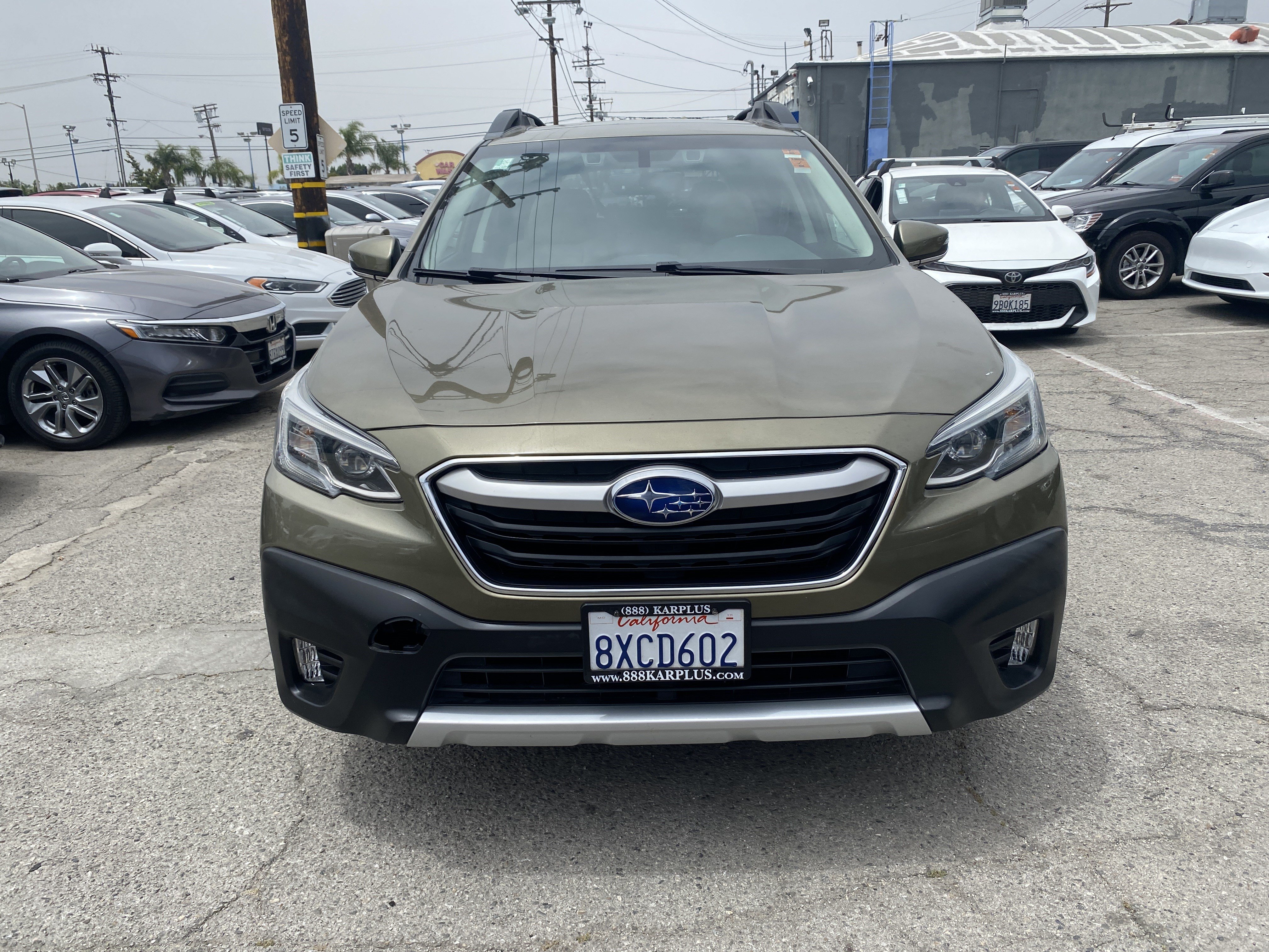 Used 2022 Subaru Outback Limited w/ Popular Package #2 AWD/4WD image 3