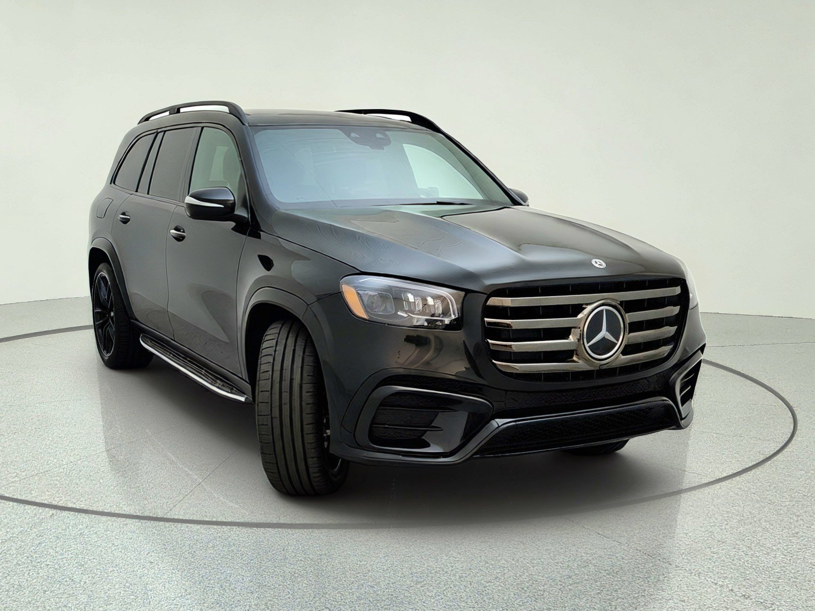 Certified 2026 Mercedes-Benz GLS 450 4MATIC w/ AMG Line Exterior image 7