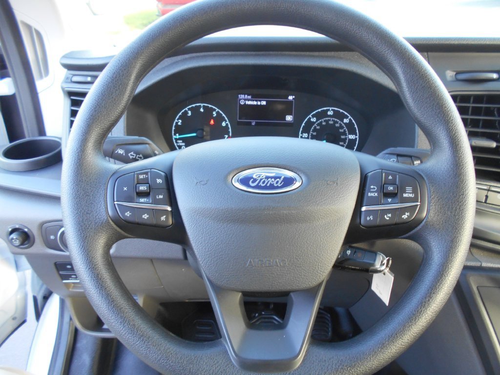 Used 2025 Ford Transit 250 Low Roof RWD image 4