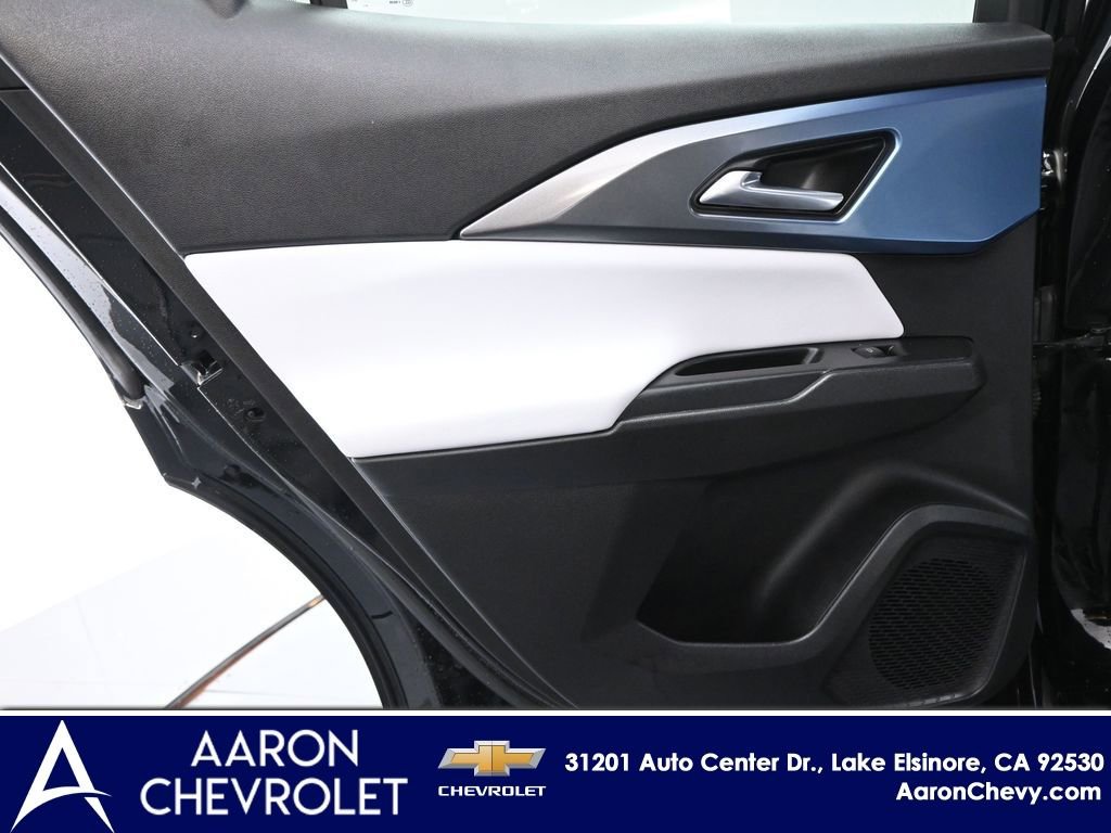 New 2025 Chevrolet Equinox EV LT w/ Convenience Package image 14