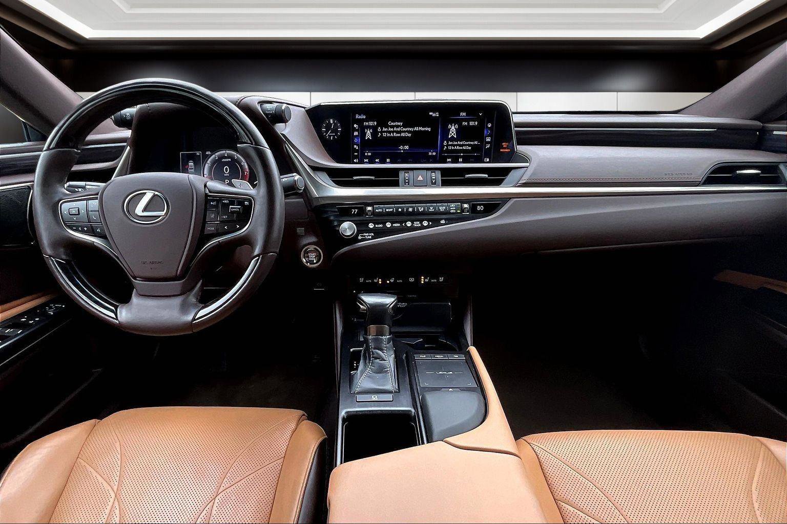 Used 2021 Lexus ES 250 w/ Luxury Package image 15