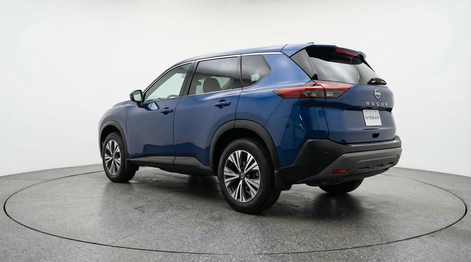 Used 2023 Nissan Rogue SV image 6