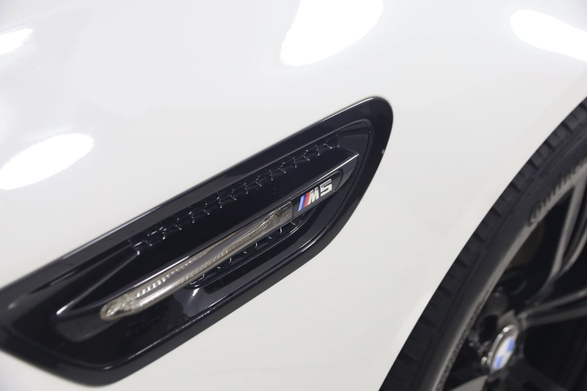 Used 2015 BMW M5 RWD image 42