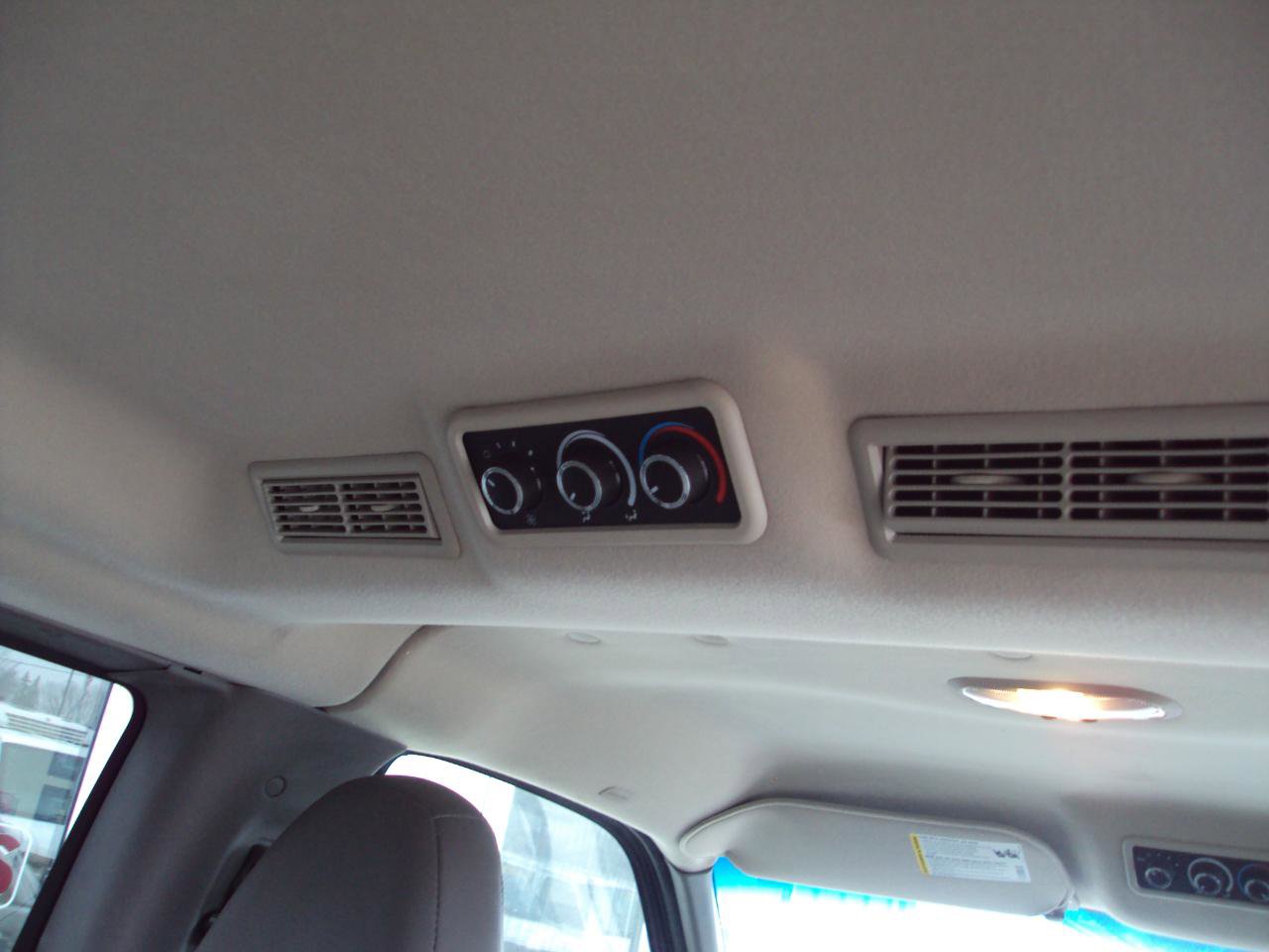 Used 2013 Chevrolet Express 1500 LT w/ LT Preferred Equipment Group AWD/4WD image 12