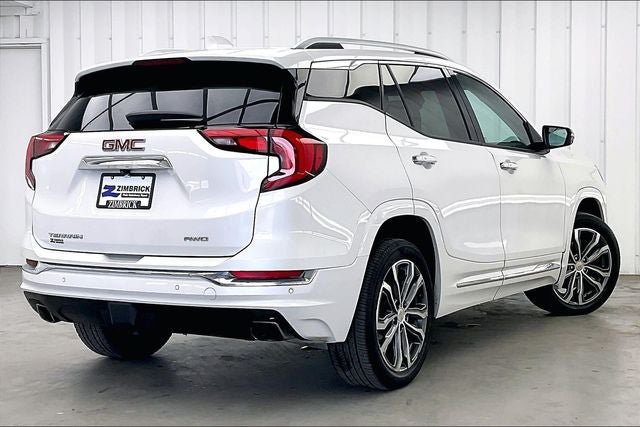 Used 2020 GMC Terrain Denali w/ GMC Pro Grade Package AWD/4WD image 12