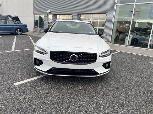 Used 2024 Volvo S60 B5 Plus video 2