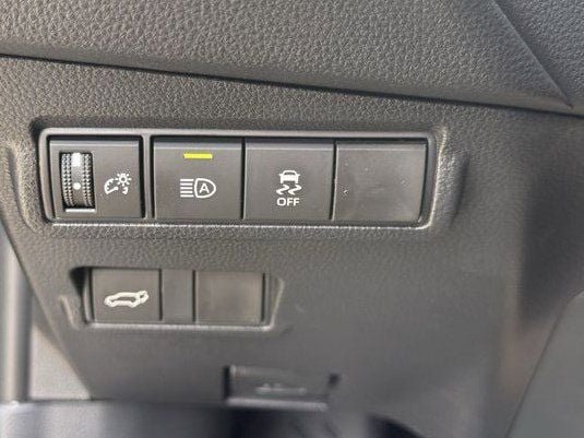 New 2026 Toyota Corolla Cross XLE w/ Convenience Package FWD image 24