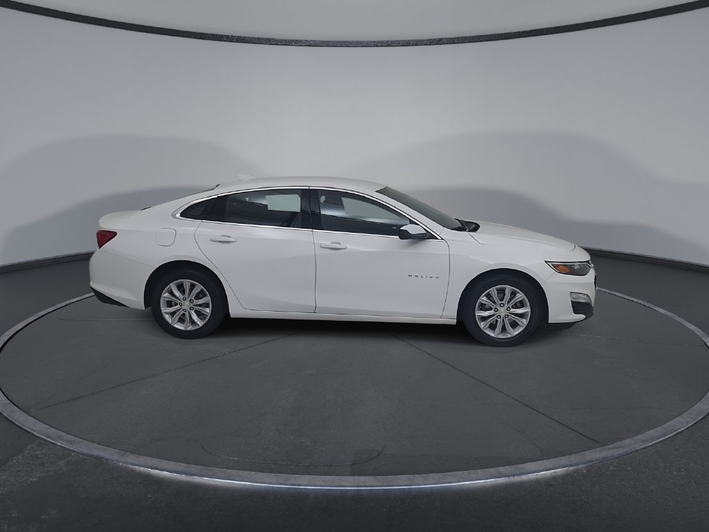 Used 2025 Chevrolet Malibu LT FWD image 18