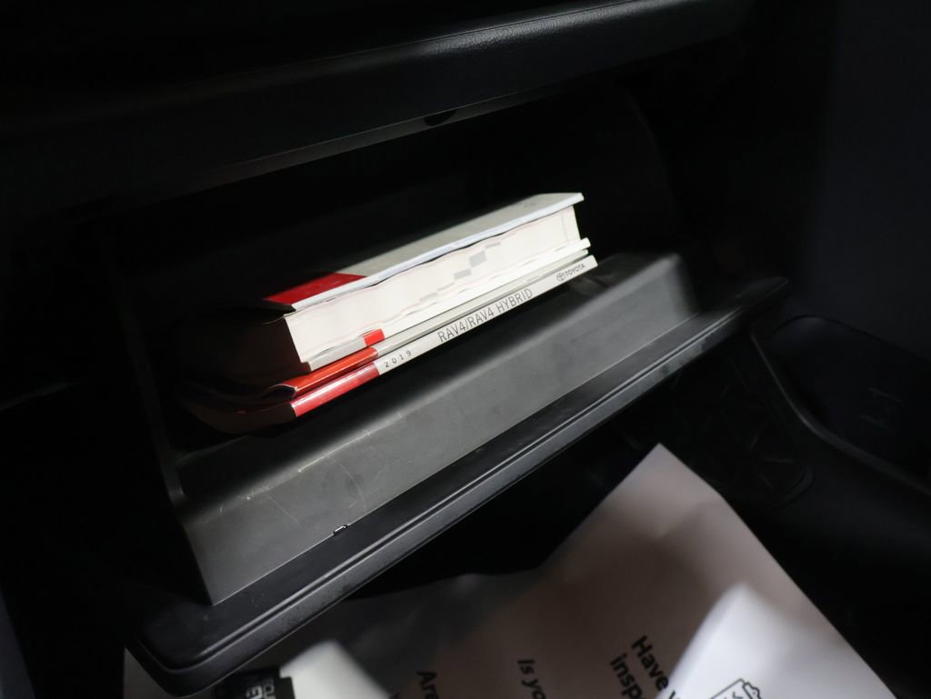 Used 2019 Toyota RAV4 XLE w/ Convenience Package image 33